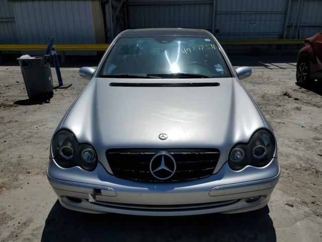 WDBRF40J54A625174 - 2004 MERCEDES-BENZ C 230K SPORT SEDAN SILVER photo 5