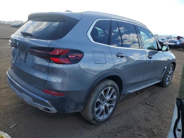 5UX23EU06R9U97506 - 2024 BMW X5 XDRIVE40I GRAY photo 3