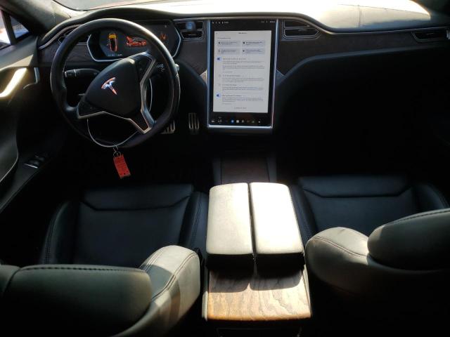 5YJSA1E42JF240029 - 2018 TESLA MODEL S RED photo 8