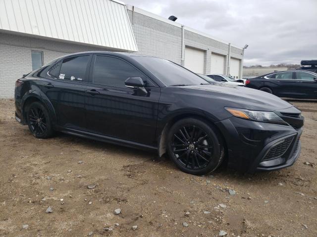 4T1G11BKXPU077117 - 2023 TOYOTA CAMRY SE NIGHT SHADE BLACK photo 4
