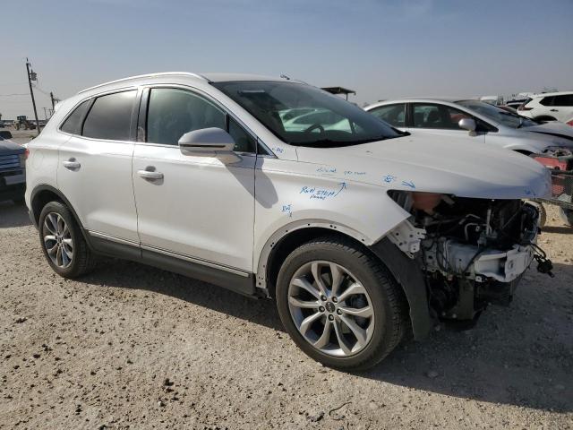 5LMCJ2C91JUL21807 - 2018 LINCOLN MKC SELECT أبيض صورة 4