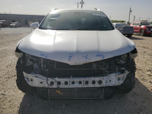 5LMCJ2C91JUL21807 - 2018 LINCOLN MKC SELECT أبيض صورة 5