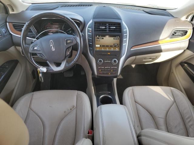 5LMCJ2C91JUL21807 - 2018 LINCOLN MKC SELECT أبيض صورة 8
