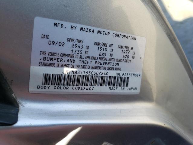 JM1NB353630302840 - 2003 MAZDA MX-5 MIATA BASE SILVER photo 13