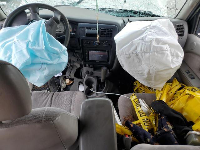 5TEGN92N42Z010675 - 2002 TOYOTA TACOMA DOUBLE CAB PRERUNNER SILVER photo 8