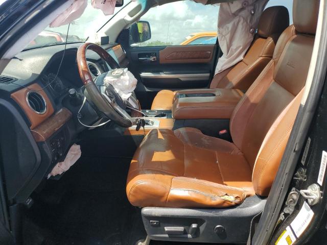 5TFAW5F18EX394118 - 2014 TOYOTA TUNDRA CREWMAX PLATINUM შავი ფოტო 7