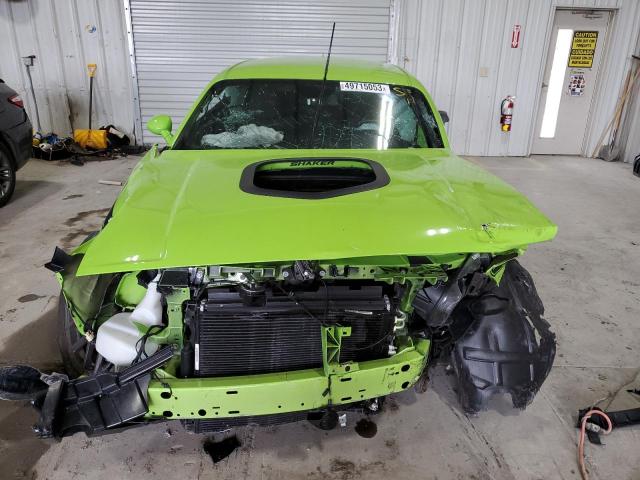 2C3CDZFJ3KH652152 - 2019 DODGE CHALLENGER R/T SCAT PACK GREEN photo 5