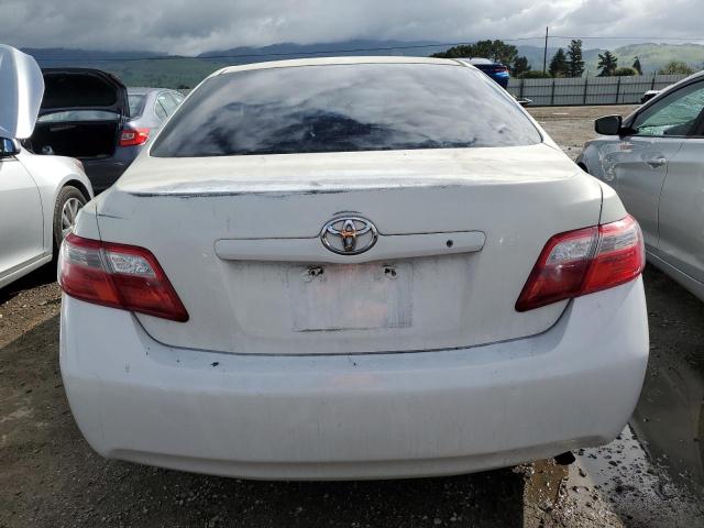 JTNBE46K173020143 - 2007 TOYOTA CAMRY CE WHITE photo 6