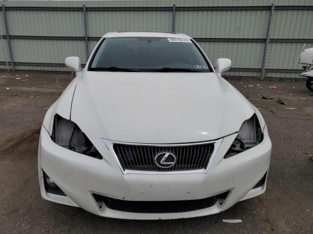 JTHCK262785025311 - 2008 LEXUS IS 250 WHITE photo 5