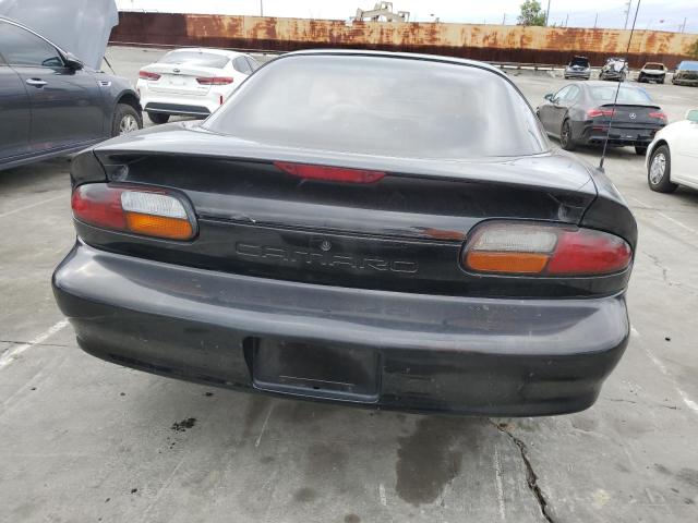 2G1FP22K6W2133281 - 1998 CHEVROLET CAMARO BLACK photo 6