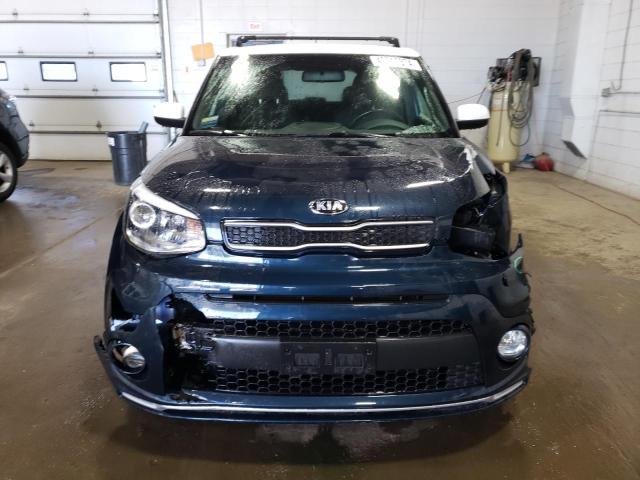 KNDJP3A55J7586148 - 2018 KIA SOUL + BLUE photo 5