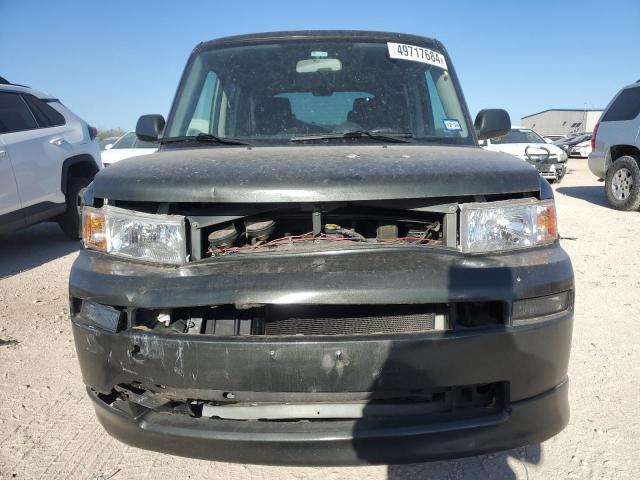 JTLKT334754008634 - 2005 TOYOTA SCION XB GREEN photo 5