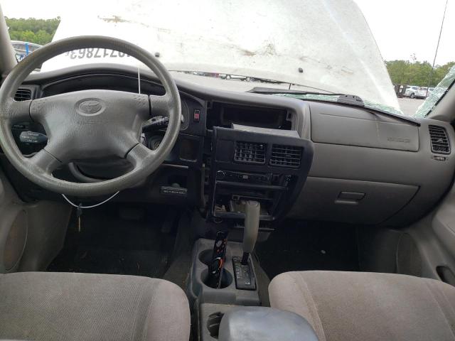 5TEGN92N11Z777639 - 2001 TOYOTA TACOMA DOUBLE CAB PRERUNNER SILVER photo 8