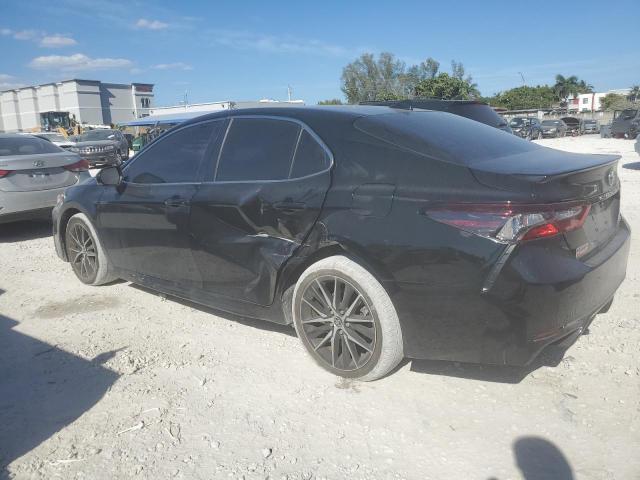 4T1G11AK5PU792579 - 2023 TOYOTA CAMRY SE NIGHT SHADE BLACK photo 2