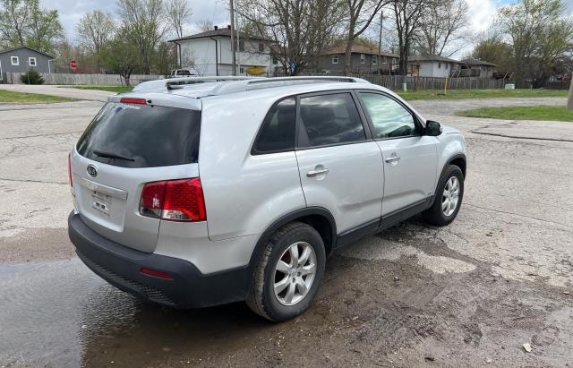 5XYKTDA23BG107645 - 2011 KIA SORENTO BASE SILVER photo 4