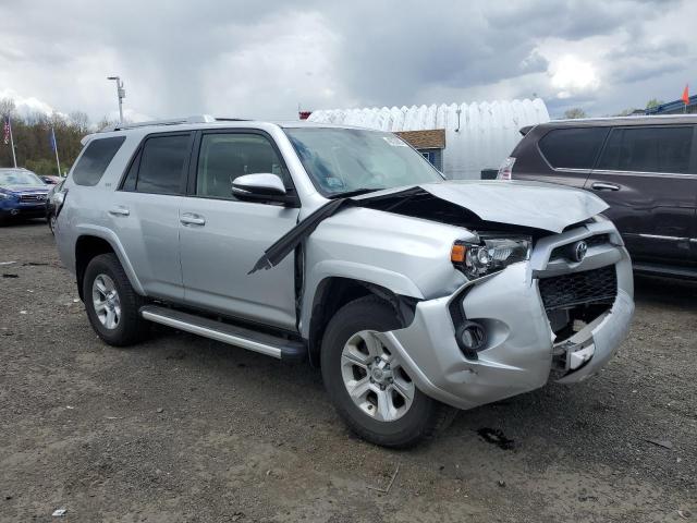 JTEBU5JR6G5282984 - 2016 TOYOTA 4RUNNER SR5/SR5 PREMIUM 灰色 照片 4