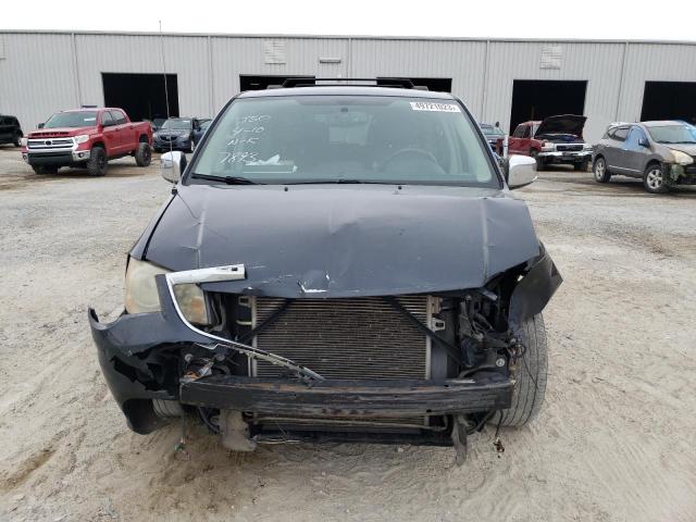 2C4RC1CG5DR747893 - 2013 CHRYSLER TOWN & COU TOURING L GRAY photo 5