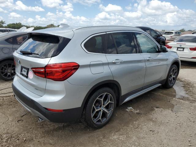 WBXHT3C3XJ3H30795 - 2018 BMW X1 XDRIVE28I SILVER photo 3