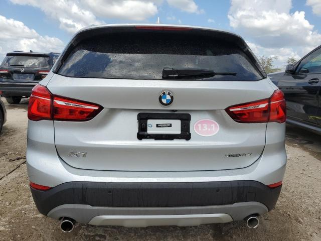 WBXHT3C3XJ3H30795 - 2018 BMW X1 XDRIVE28I SILVER photo 6
