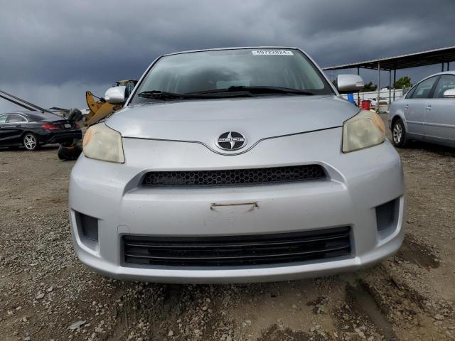 JTKKUPB42E1043559 - 2014 TOYOTA SCION XD SILVER photo 5