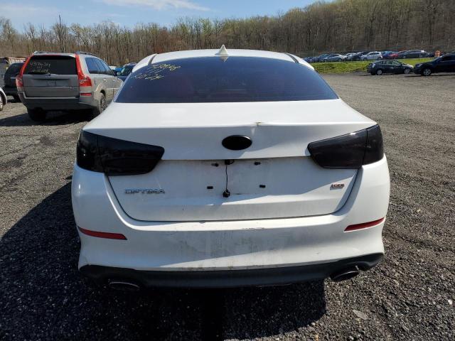 KNAGM4A70F5560065 - 2015 KIA OPTIMA LX WHITE photo 6