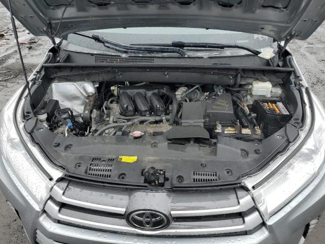 5TDJKRFH8GS243367 - 2016 TOYOTA HIGHLANDER XLE SILVER photo 12
