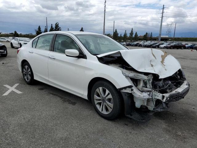 1HGCR2F31FA090246 - 2015 HONDA ACCORD LX WHITE photo 4