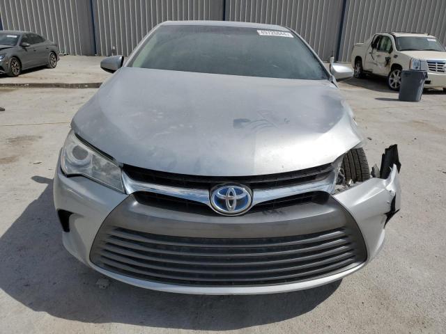 4T1BD1FK2FU173589 - 2015 TOYOTA CAMRY HYBRID SILVER photo 5