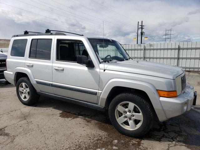 1J8HG48K78C187655 - 2008 JEEP COMMANDER SPORT Plata foto 4