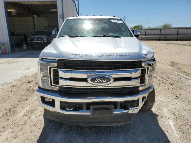 1FT8W3BTXKEG40555 - 2019 FORD F350 SUPER DUTY SILVER photo 5