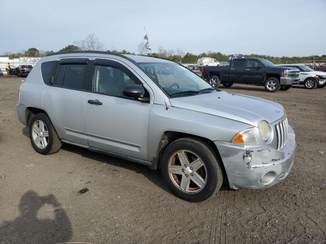 1J8FF47W37D568698 - 2007 JEEP COMPASS SILVER photo 4