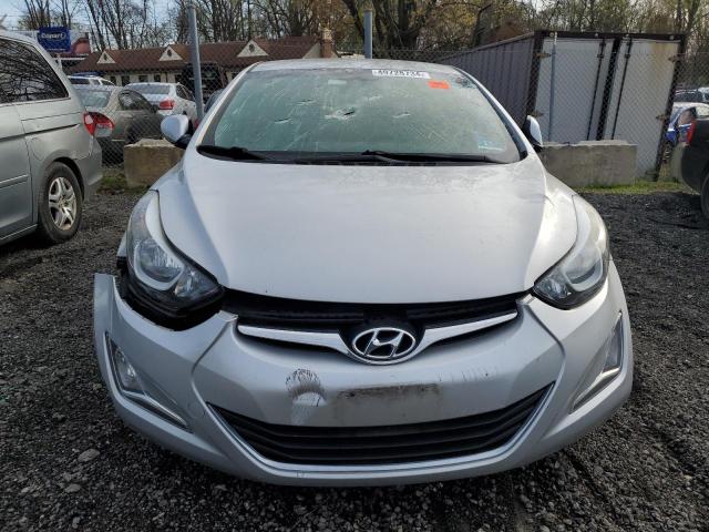 KMHDH4AE1GU487994 - 2016 HYUNDAI ELANTRA SE SILVER photo 5