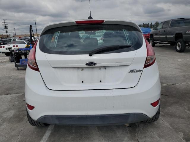 3FADP4TJ3FM195791 - 2015 FORD FIESTA S WHITE photo 6