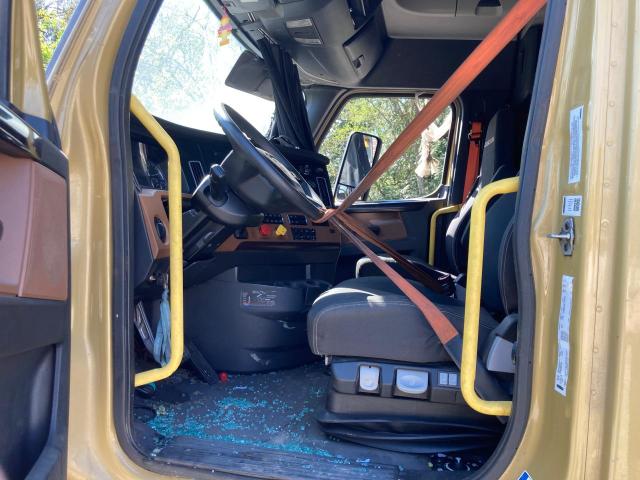 1FUJHHDR9LLKU5203 - 2020 FREIGHTLINER CASCADIA 126 Qızıl foto 7