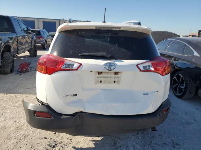 JTMZFREVXFJ042497 - 2015 TOYOTA RAV4 LE WHITE photo 6