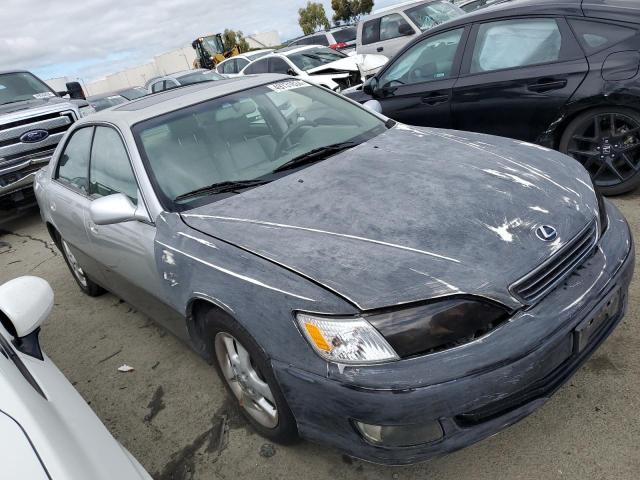 JT8BF28G910324620 - 2001 LEXUS ES 300 SILVER photo 4