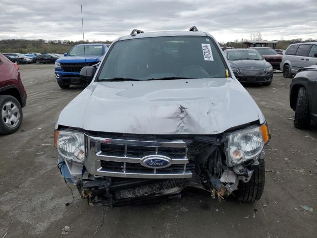 1FMCU0DG5BKB52951 - 2011 FORD ESCAPE XLT SILVER photo 5