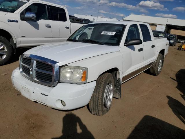 1D7HW48N95S298025 - 2005 DODGE DAKOTA QUAD SLT WHITE photo 1