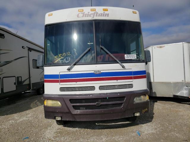 3FCNF53S3XJA30360 - 1999 FORD F550 SUPER DUTY STRIPPED CHASSIS WHITE photo 2