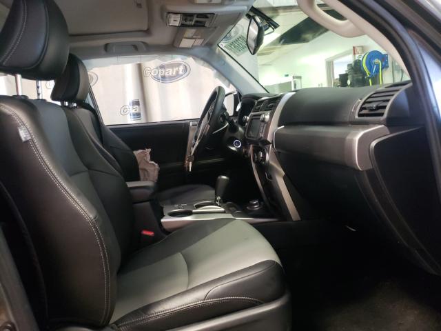 JTEBU5JRXH5445542 - 2017 TOYOTA 4RUNNER SR5/SR5 PREMIUM 灰色 照片 5