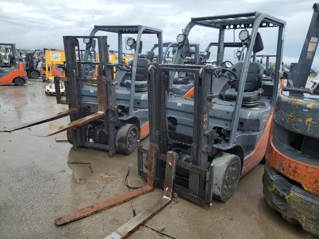 76939 - 2016 TOYOTA FORKLIFT ORANGE photo 2