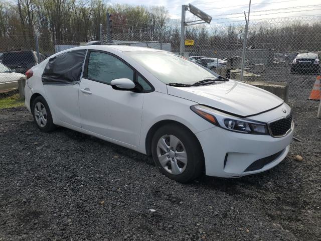 3KPFK4A76HE086733 - 2017 KIA FORTE LX WHITE photo 4