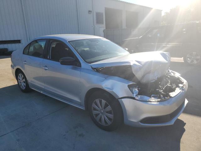 3VW2K7AJ7EM310344 - 2014 VOLKSWAGEN JETTA BASE SILVER photo 4