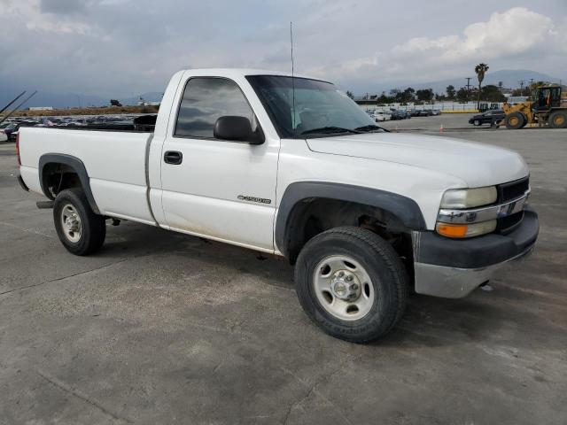 1GCHC24U62Z261473 - 2002 CHEVROLET silverado C2500 HEAVY DUTY WHITE photo 4