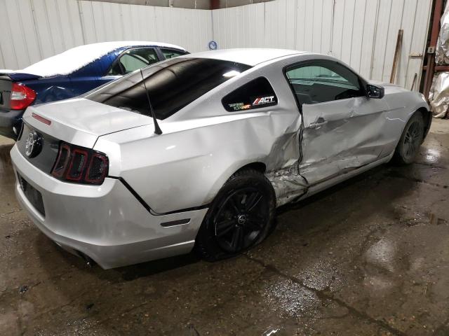1ZVBP8AM1E5251072 - 2014 FORD MUSTANG SILVER photo 3