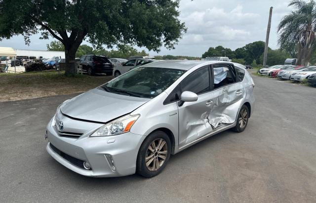 JTDZN3EUXD3257113 - 2013 TOYOTA PRIUS V SILVER photo 2