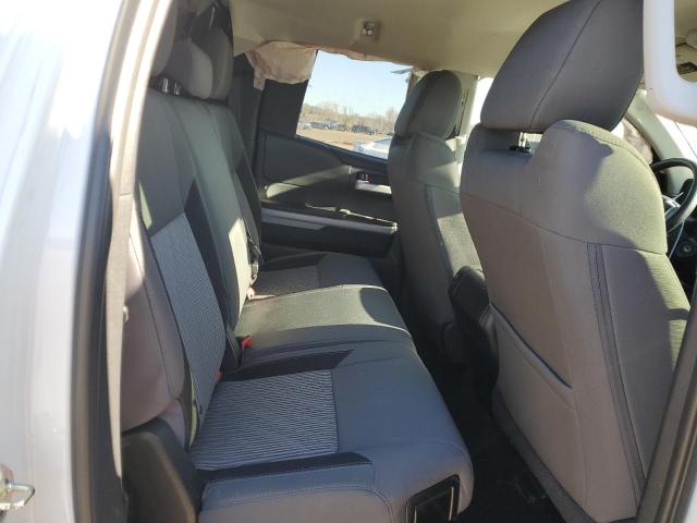 5TFUW5F14HX663426 - 2017 TOYOTA TUNDRA DOUBLE CAB SR/SR5 WHITE photo 10