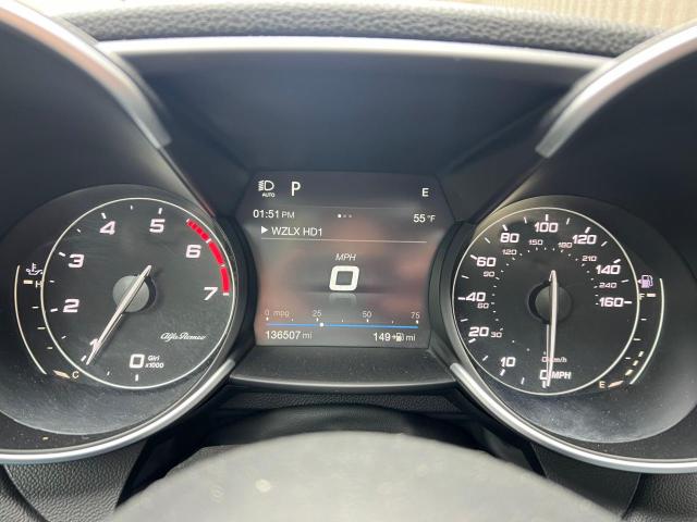 ZARFAEEN9H7544398 - 2017 ALFA ROMEO GIULIA TI Q4 GRAY photo 8