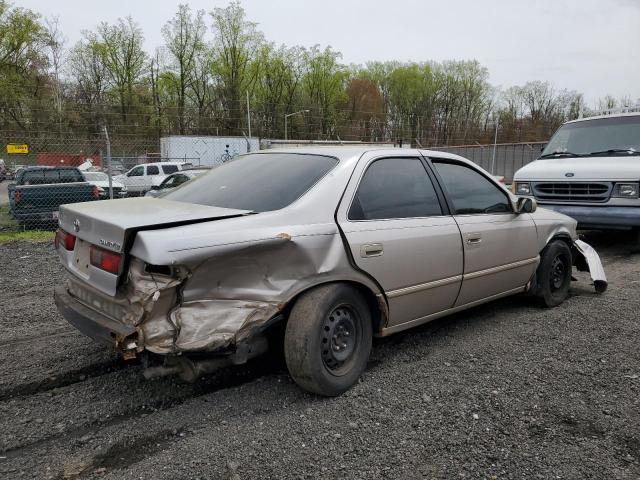 4T1BG22K8XU579865 - 1999 TOYOTA CAMRY CE GOLD photo 3