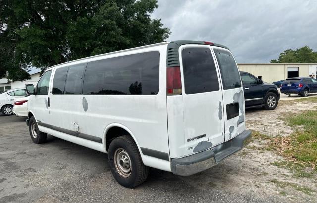 1GAHG39R921243538 - 2002 CHEVROLET EXPRESS G3 WHITE photo 3